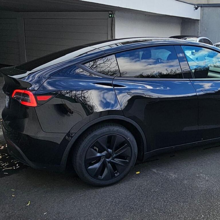 VTC: Tesla
