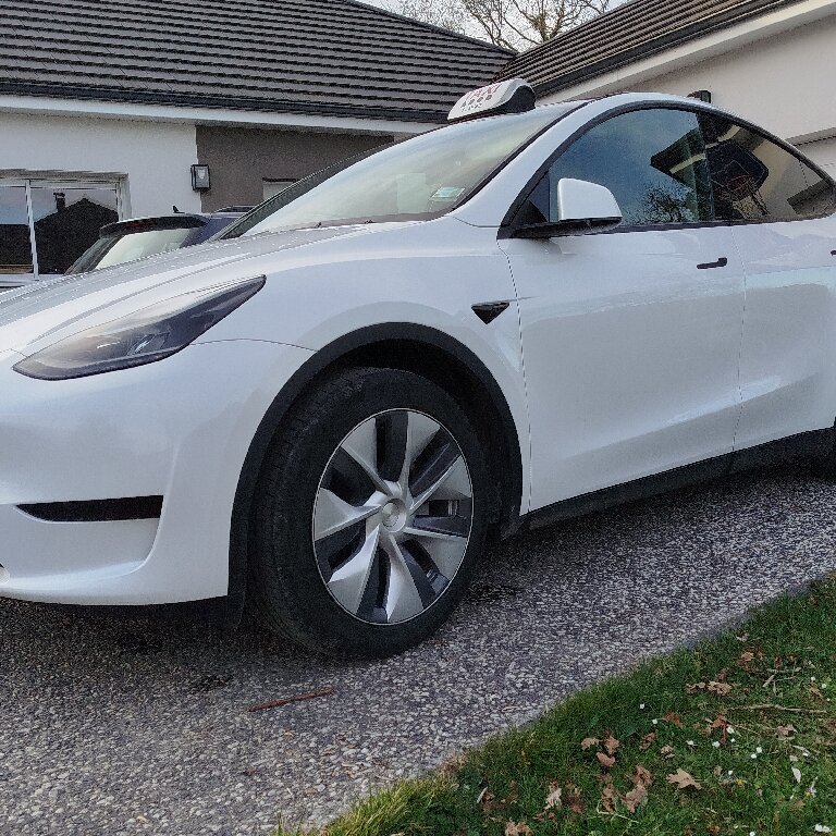 Taxi: Tesla