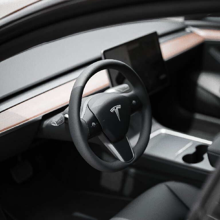 VTC: Tesla
