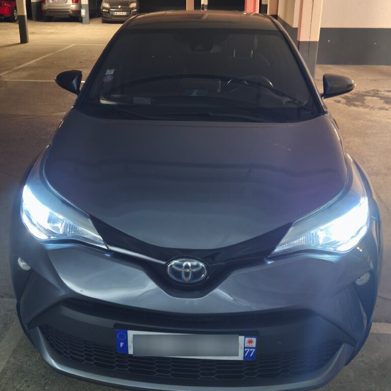 Mietwagen mit Fahrer: Toyota