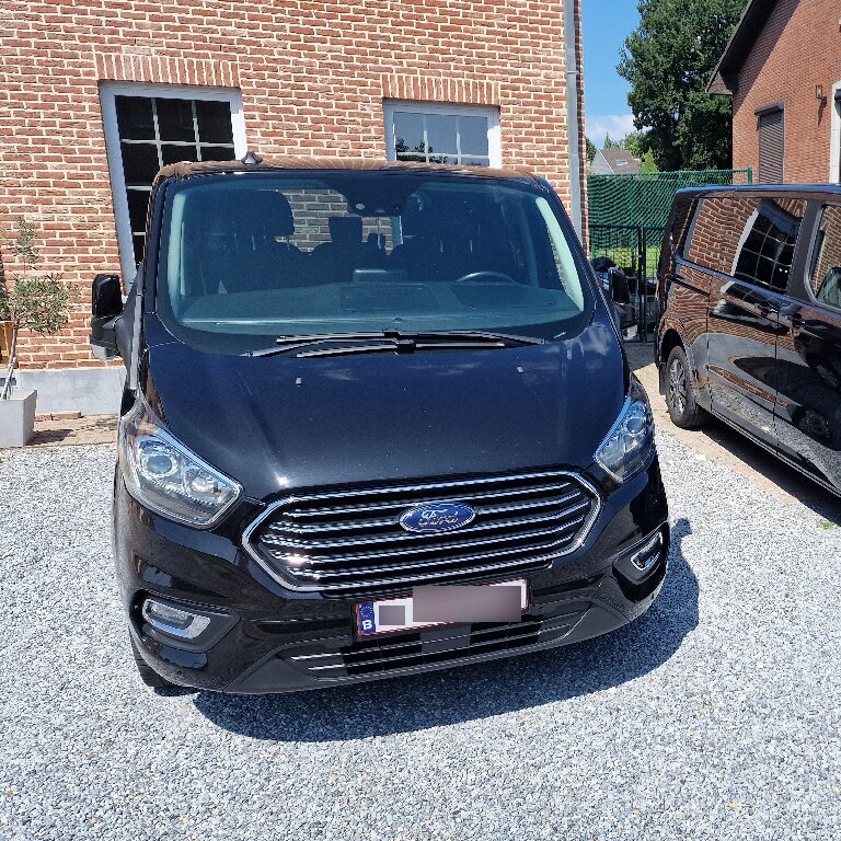 Taxi: Ford USA