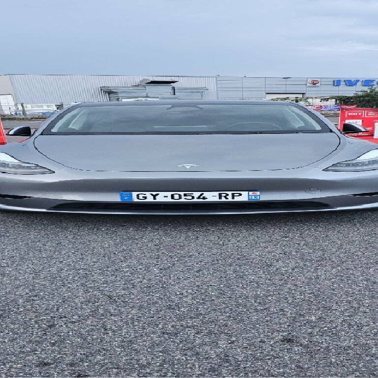 Taxi: Tesla