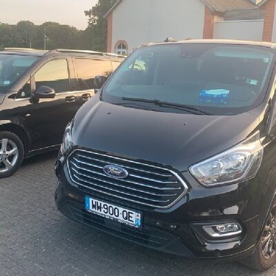 Taxi (Shuttle) in Noisy-le-Grand
