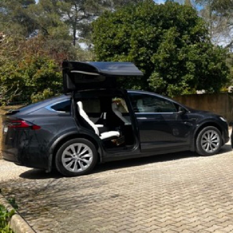 VTC: Tesla