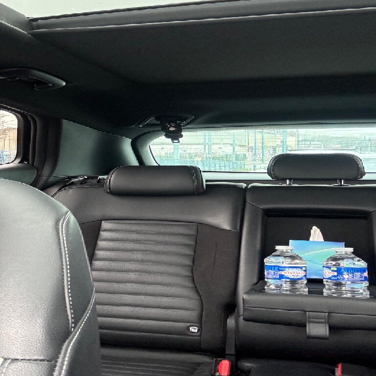 Mietwagen mit Fahrer: Kia