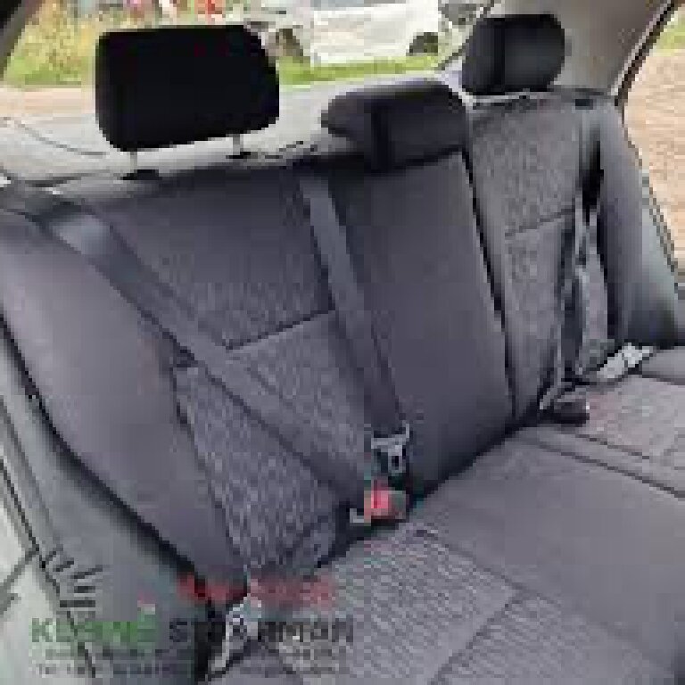 Mietwagen mit Fahrer: Toyota