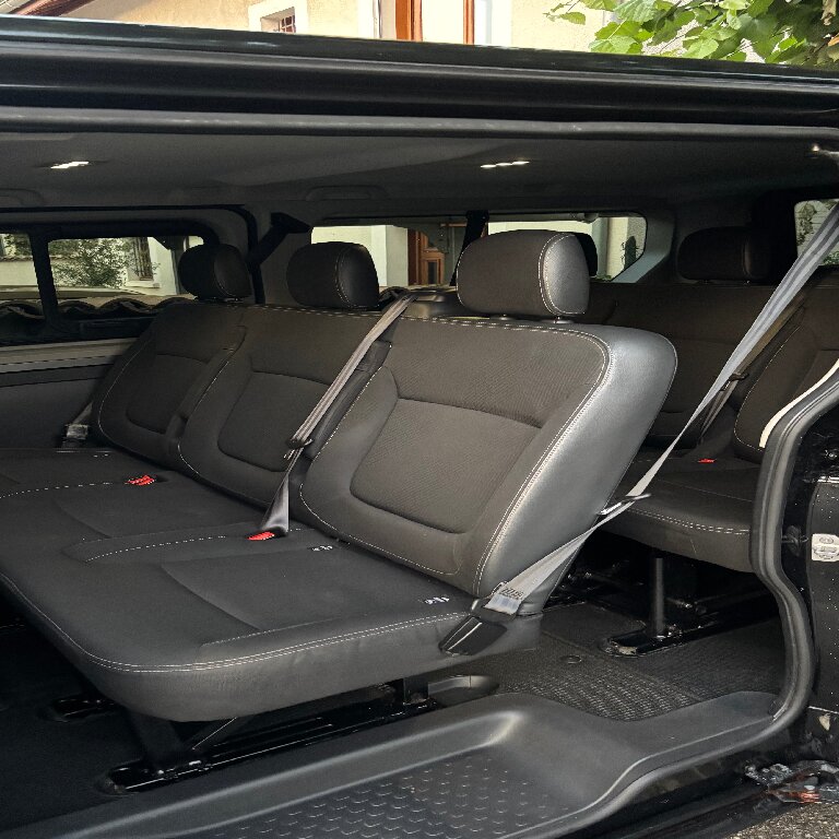Mietwagen mit Fahrer: Renault