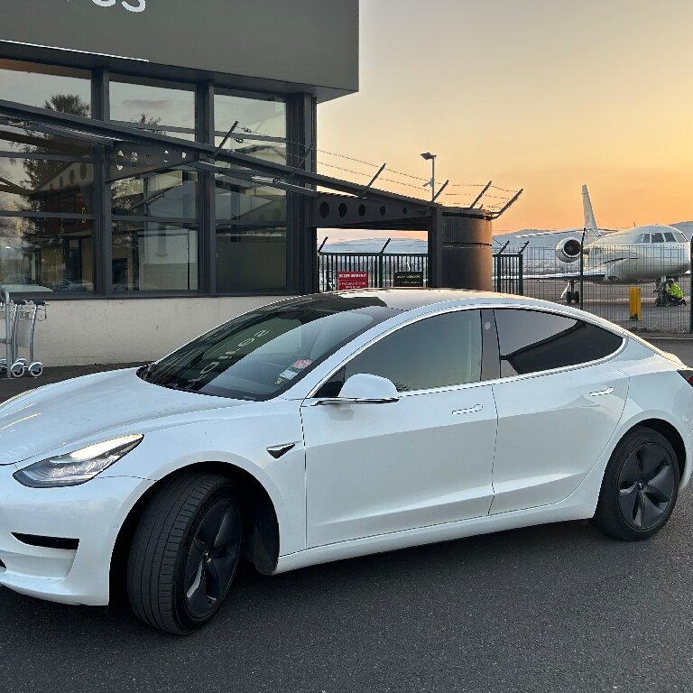 VTC: Tesla