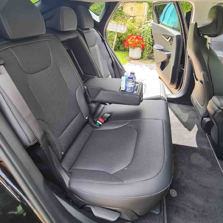 Mietwagen mit Fahrer: Kia