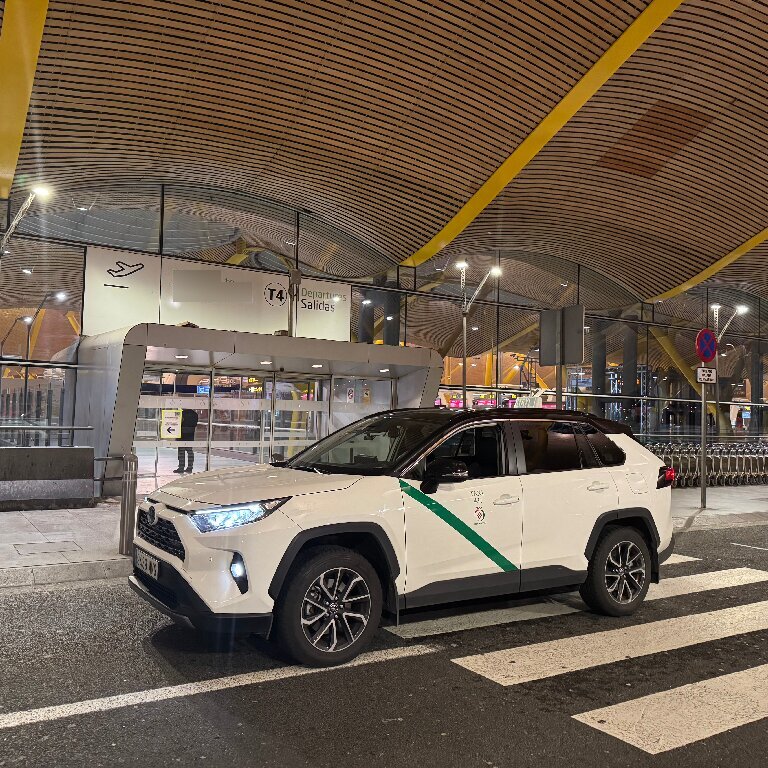Taxi: Toyota