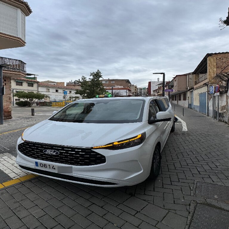 Taxi: Ford