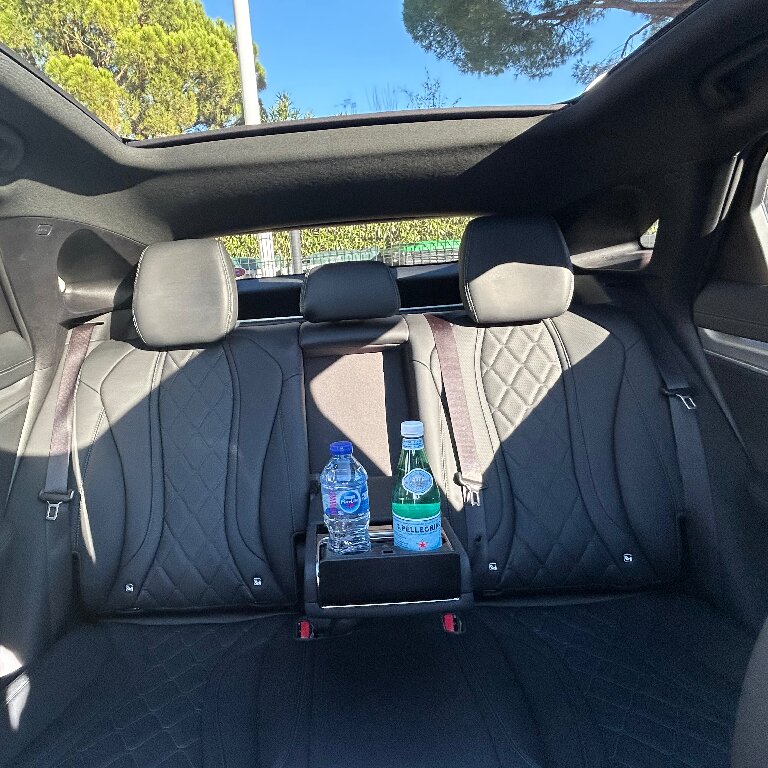 Mietwagen mit Fahrer: BYD