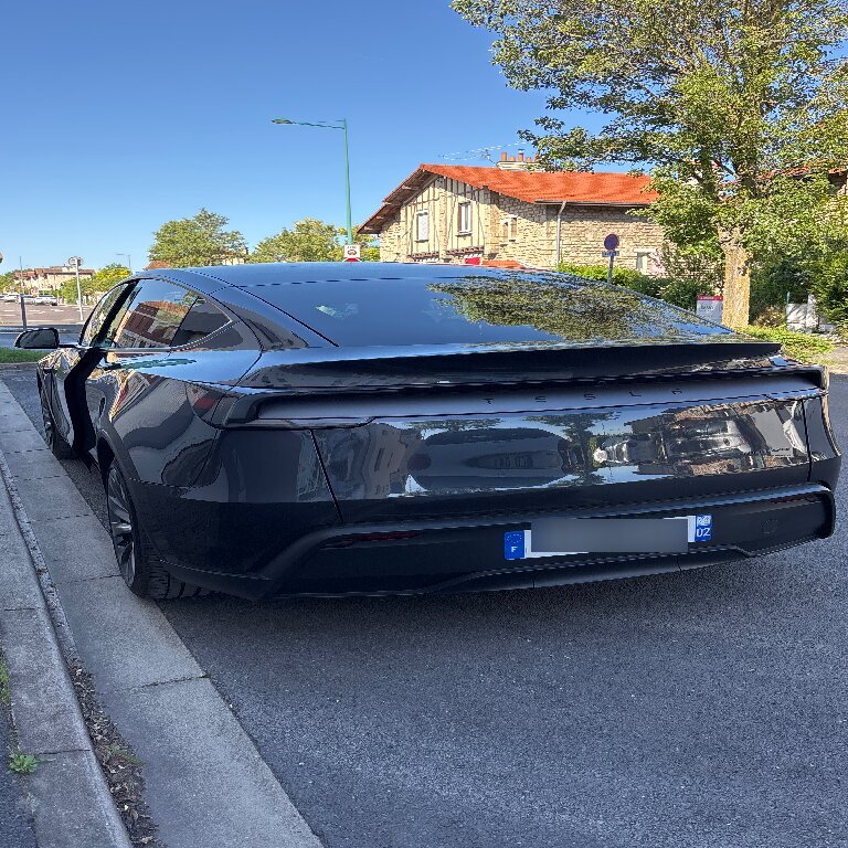VTC: Tesla