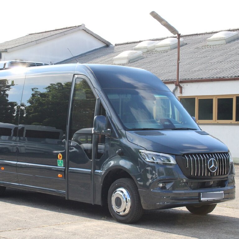 Operador de autocares Le Pont-de-Beauvoisin: Mercedes