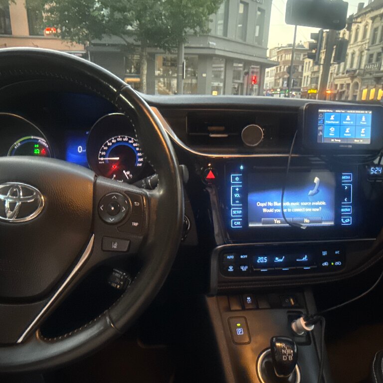 Taxi: Toyota