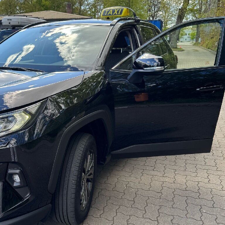 Taxi: Toyota