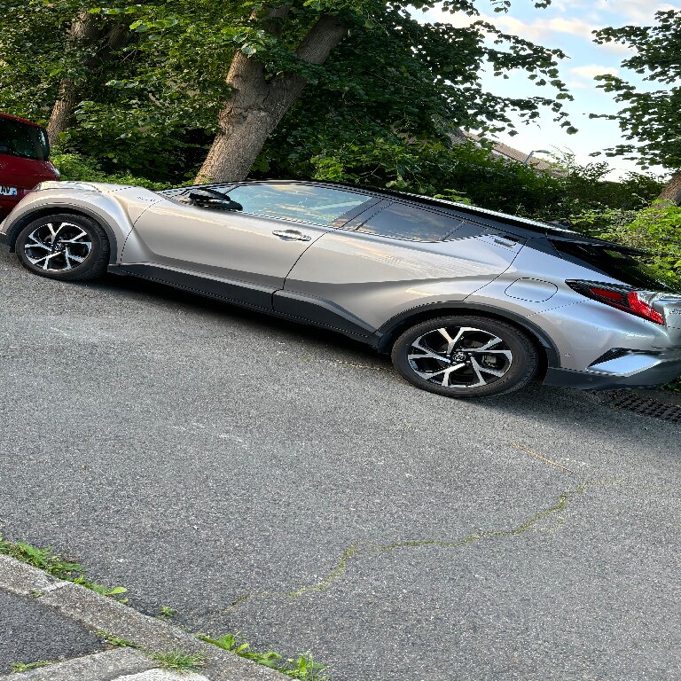 Mietwagen mit Fahrer: Toyota