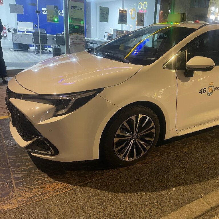 Taxi: Toyota