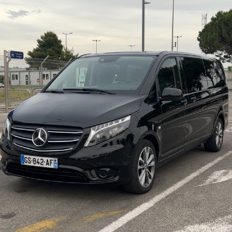 Mietwagen mit Fahrer: Mercedes