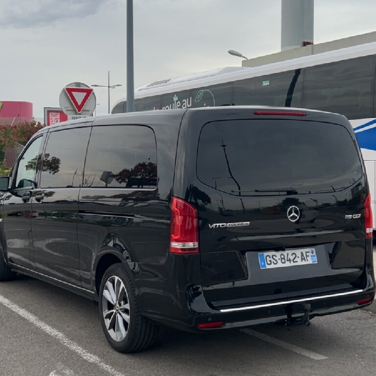 Mietwagen mit Fahrer: Mercedes