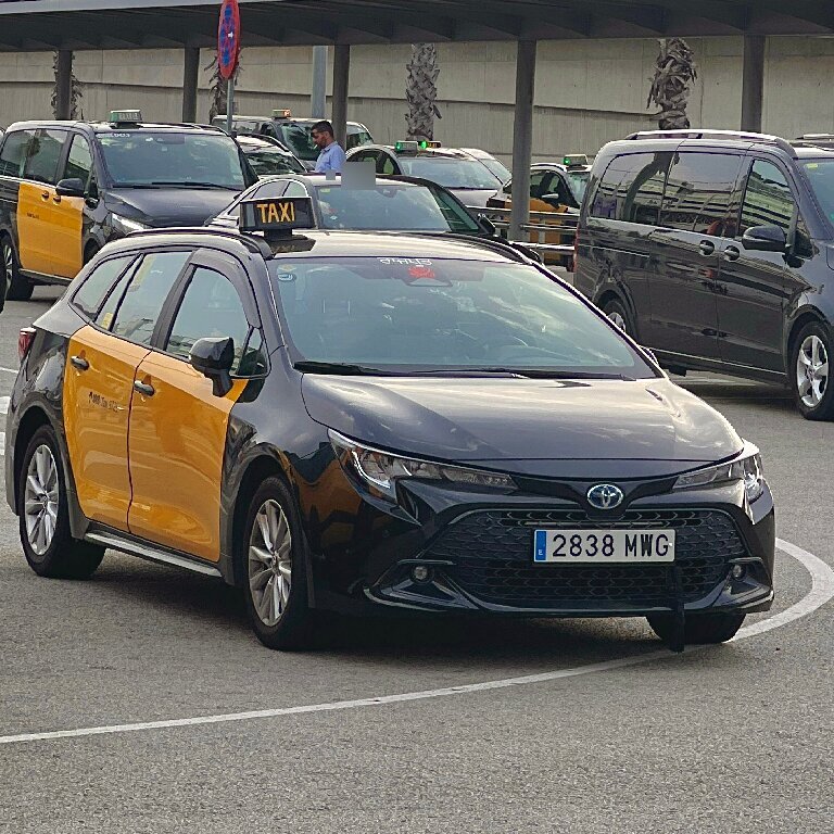 Taxi: Toyota