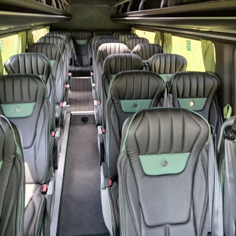 Operador de autocares: Mercedes