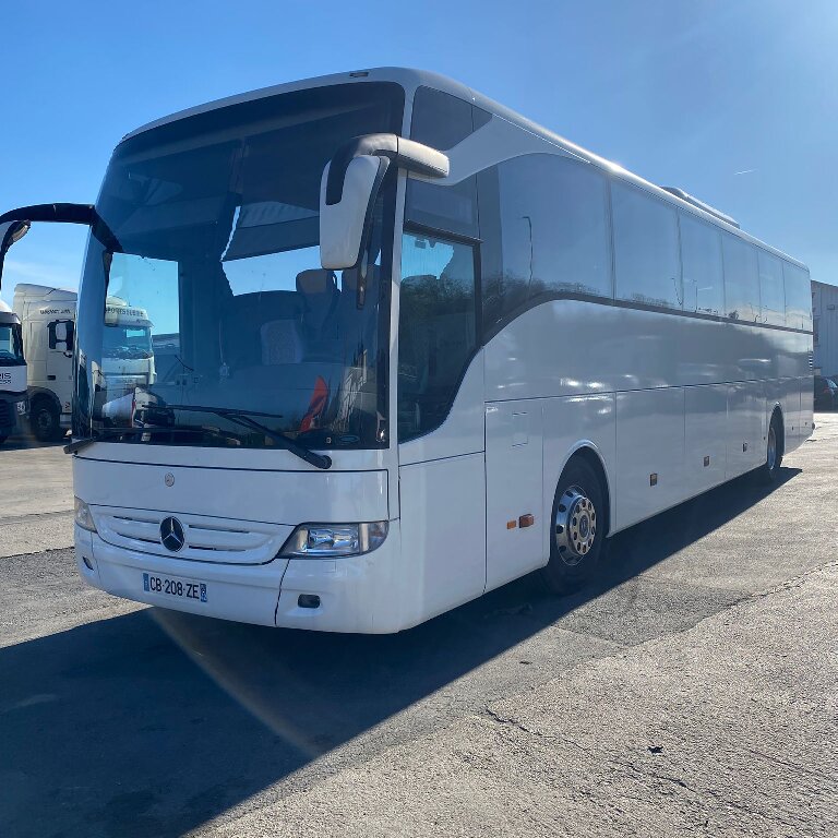 Operador de autocares: Mercedes