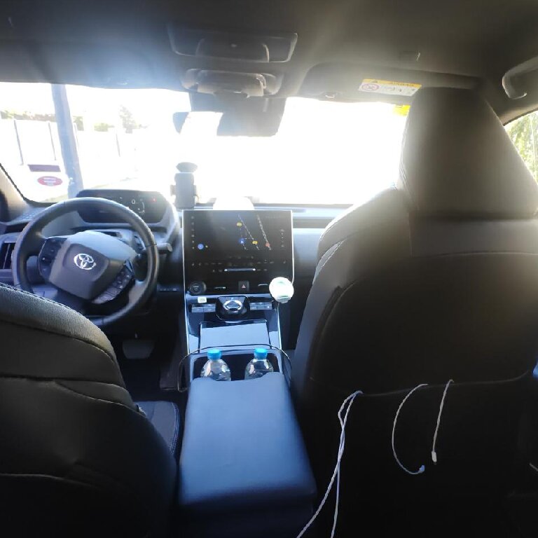 Mietwagen mit Fahrer: Toyota