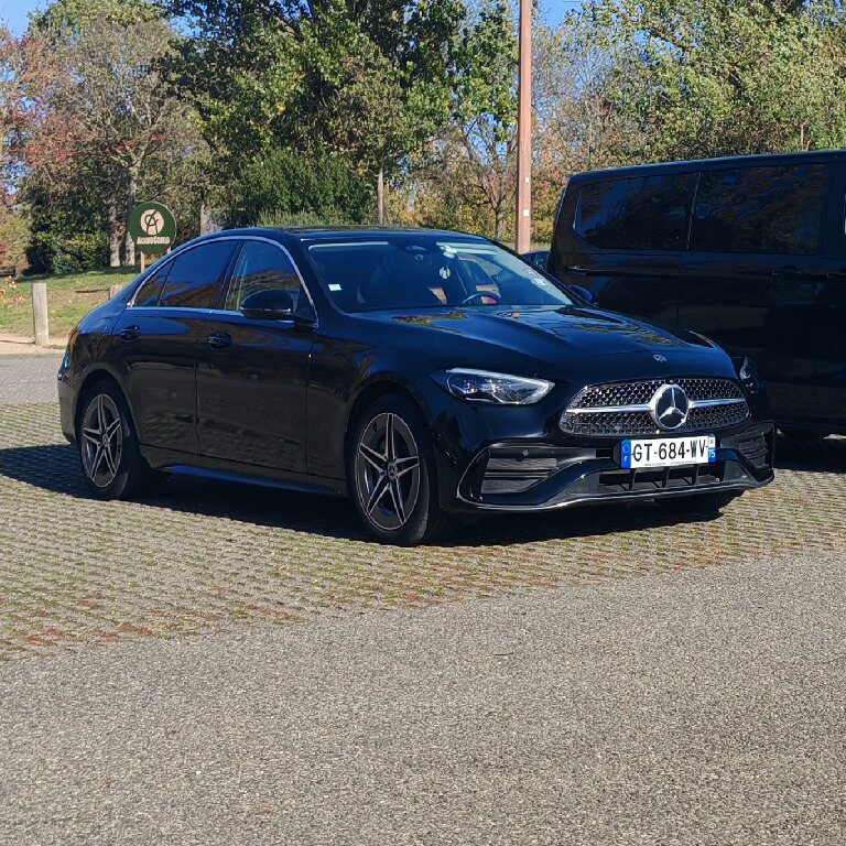 Mietwagen mit Fahrer: Mercedes