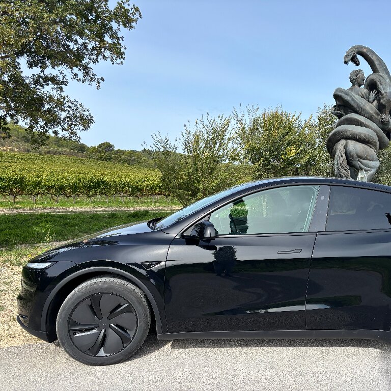 VTC: Tesla
