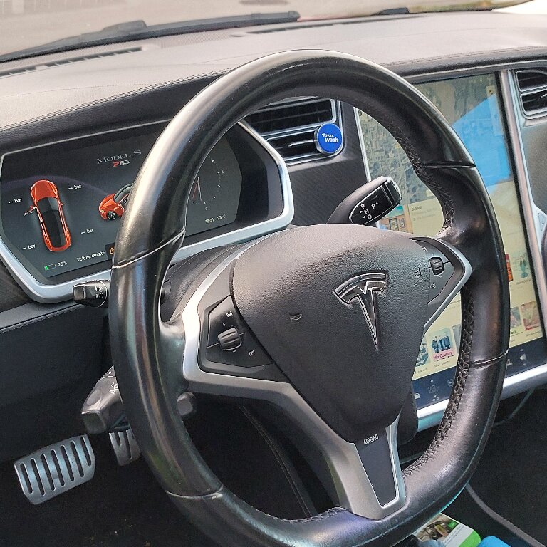 VTC: Tesla