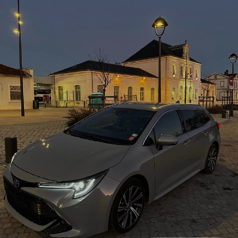 Mietwagen mit Fahrer: Toyota