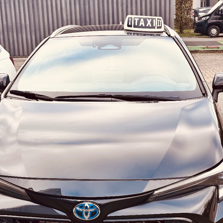Taxi: Toyota