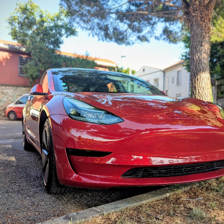 Mietwagen mit Fahrer: Tesla