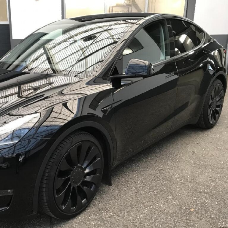 VTC: Tesla