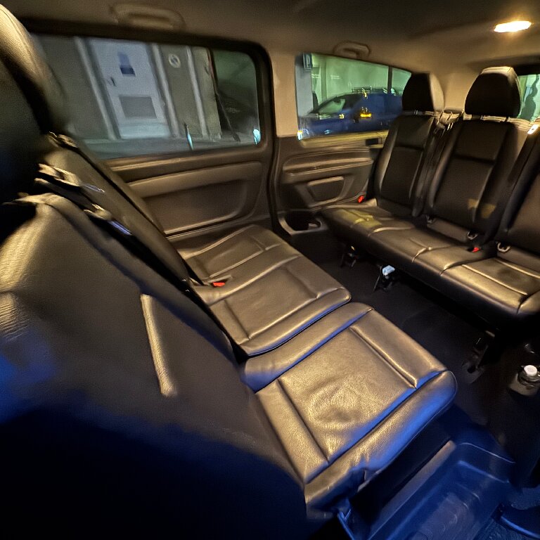 Mietwagen mit Fahrer: Mercedes