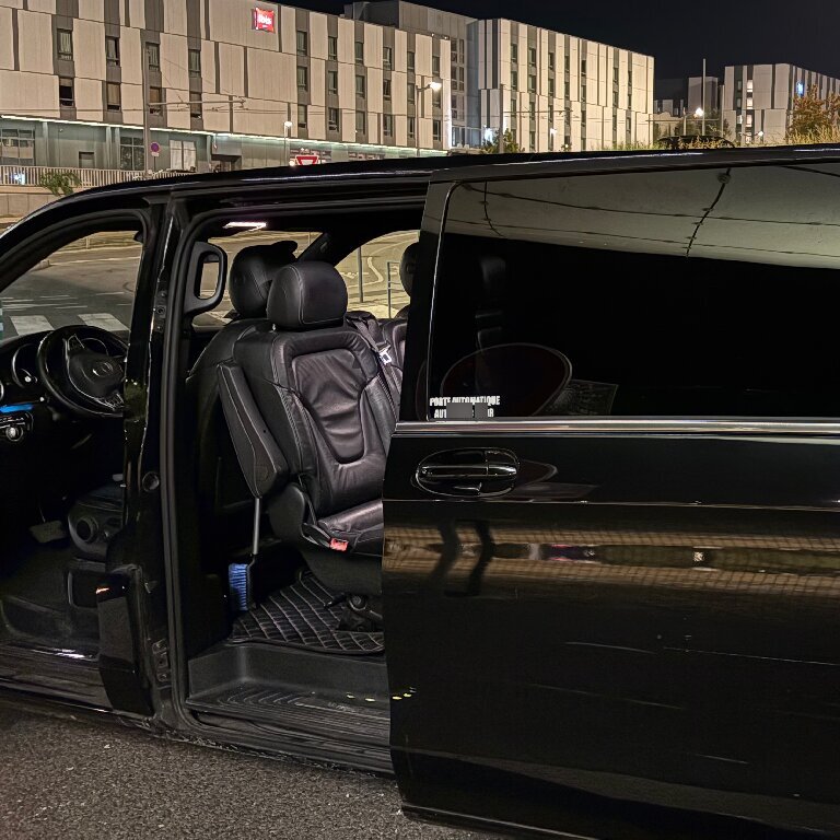 Mietwagen mit Fahrer: Mercedes