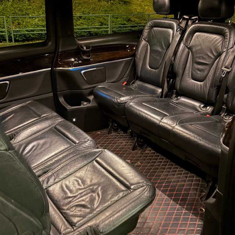 Mietwagen mit Fahrer: Mercedes