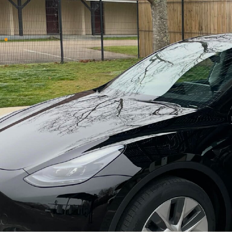 VTC: Tesla
