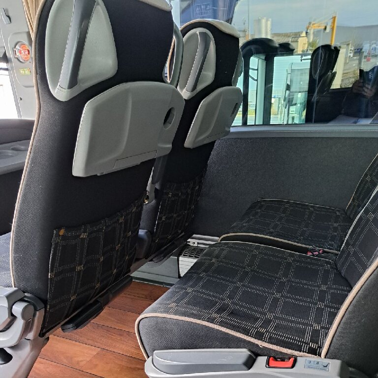 Autocariste: Mercedes