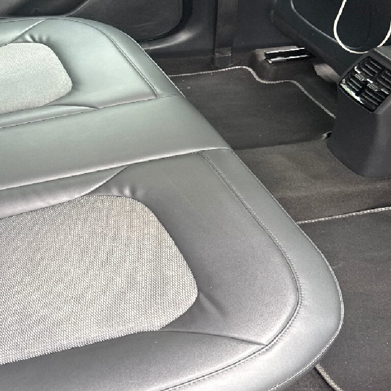 Mietwagen mit Fahrer: Kia