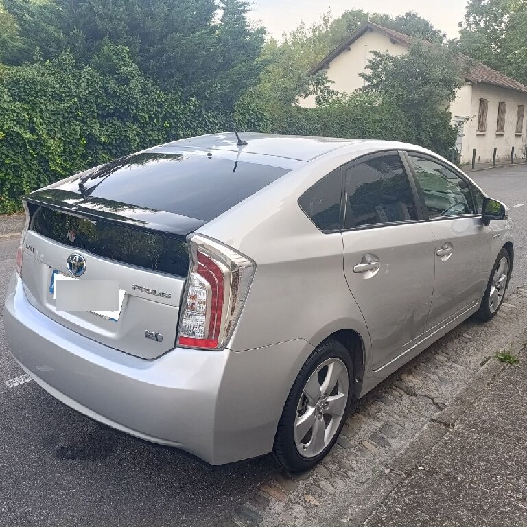 Mietwagen mit Fahrer: Toyota