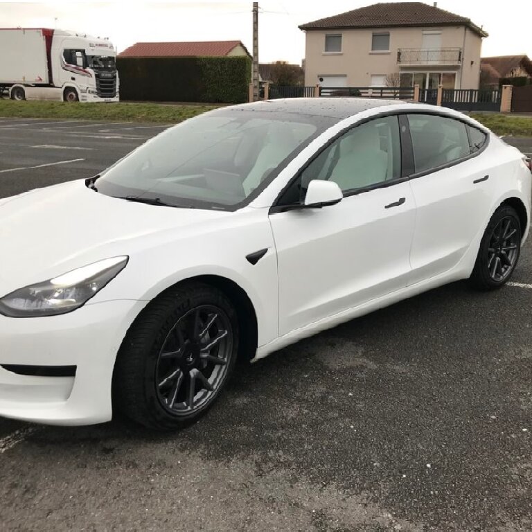 VTC: Tesla