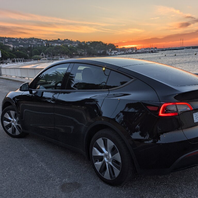 VTC: Tesla