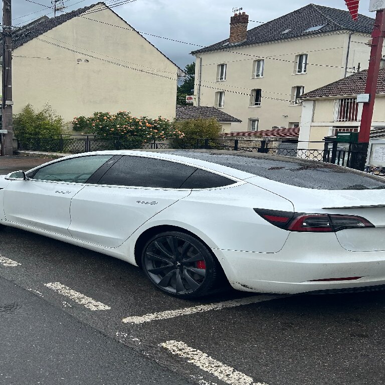 VTC: Tesla