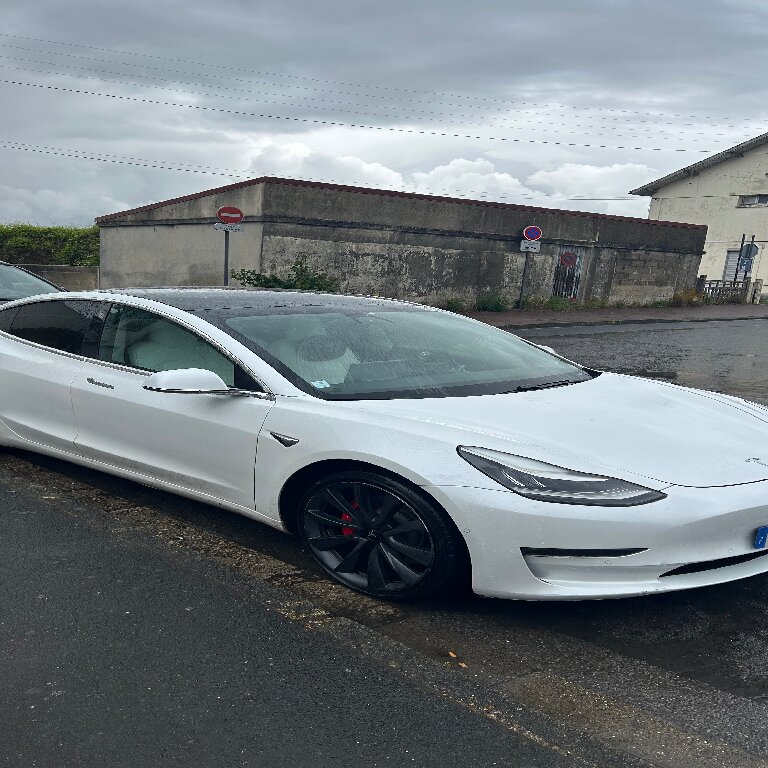 VTC: Tesla