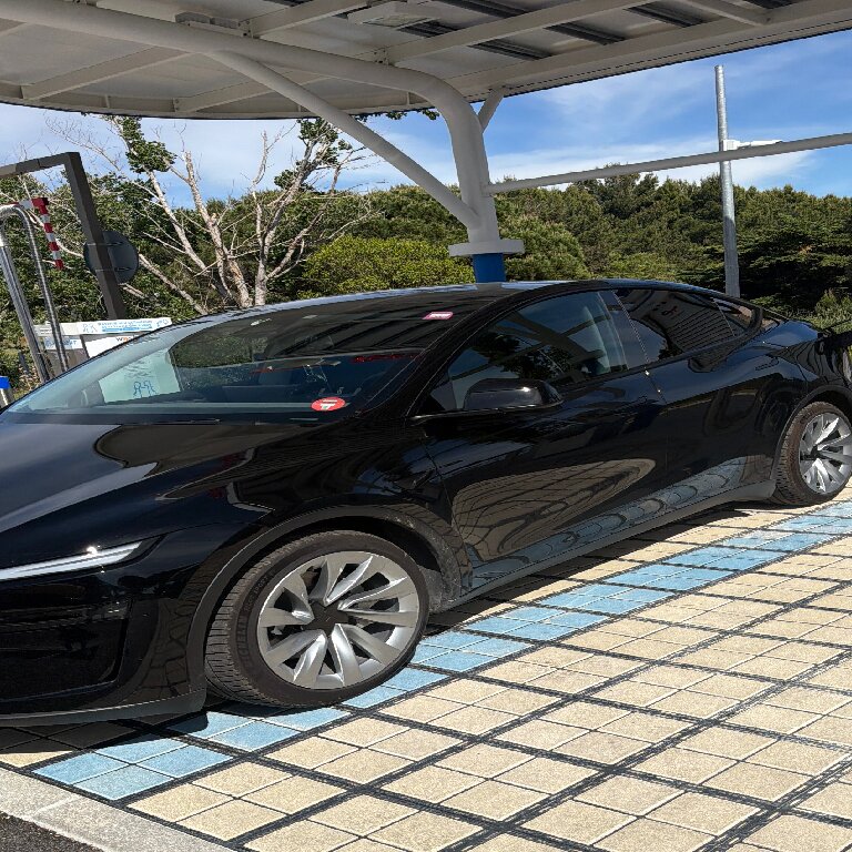 VTC: Tesla