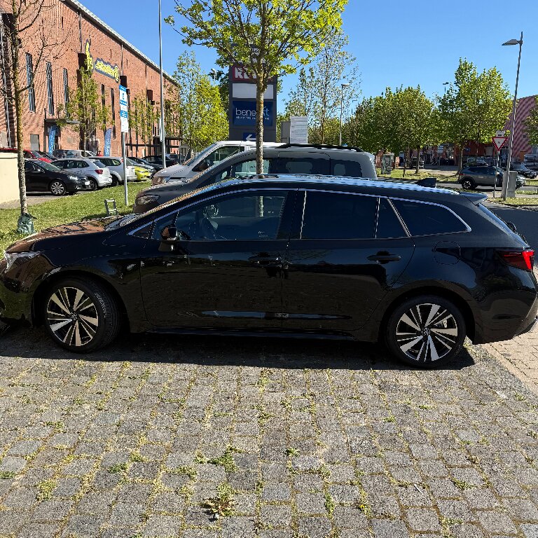 Mietwagen mit Fahrer: Toyota