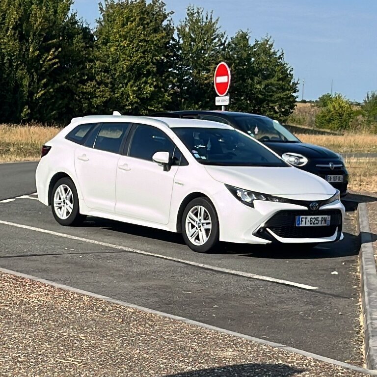 Mietwagen mit Fahrer: Toyota