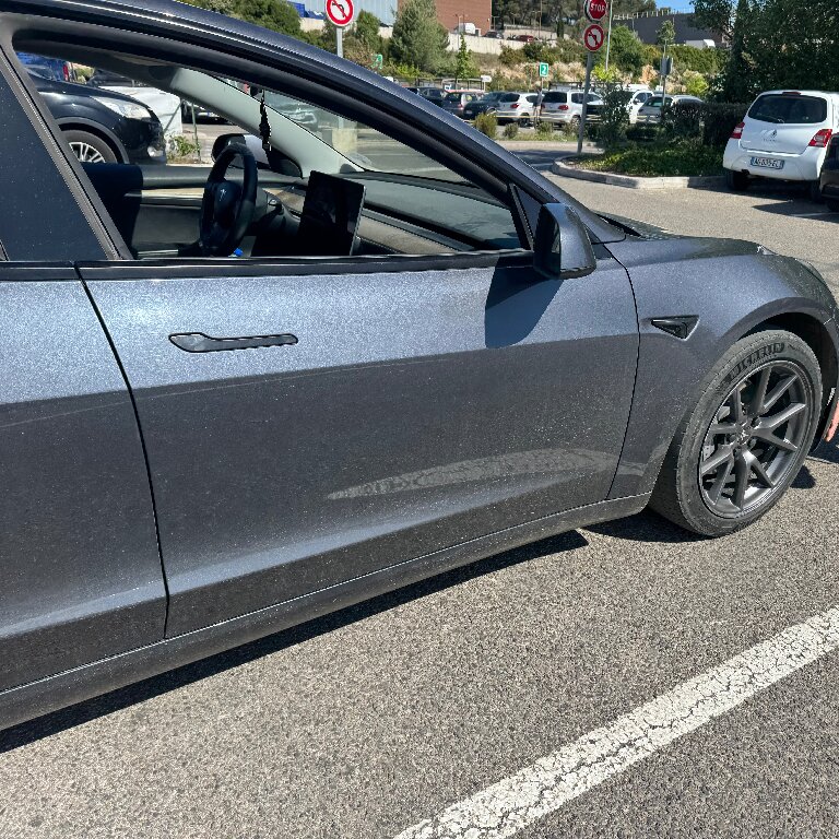 VTC: Tesla